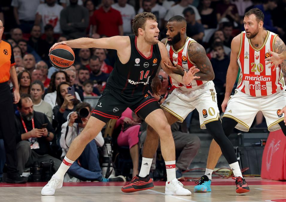 VODIO SVOJ TIM DO VELIKE POBEDE PROTIV BARSELONE, PA POKUPIO VREDNO PRIZNANJE! Saša Vezenkov je MVP šestog kola Evrolige