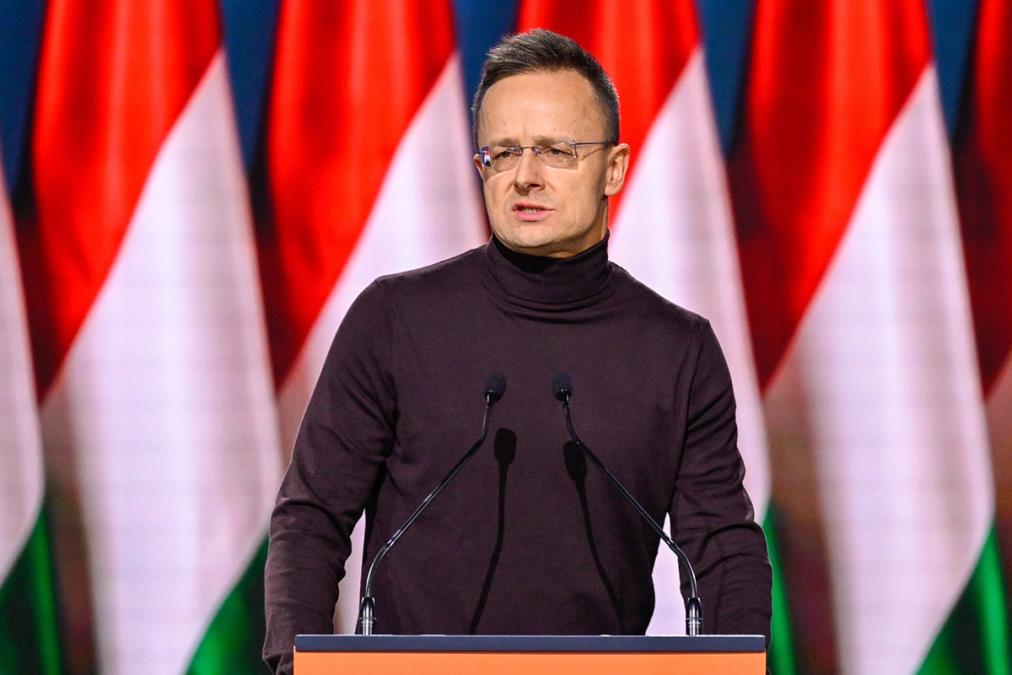 KRIVIČNA PRIJAVA PROTIV SIJARTA ZBOG SUMNJI DA JE PRIMIO MITO: Povezane sa njegovim imenovanjem na visoku funkciju u kineskoj automobilskoj kompaniji BYD (FOTO)