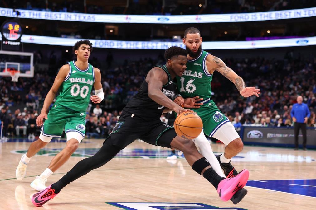 Entoni-Edvards-na-mecu-Dalas-Minesota.jpeg?ts=2026-01-29T10:24:15