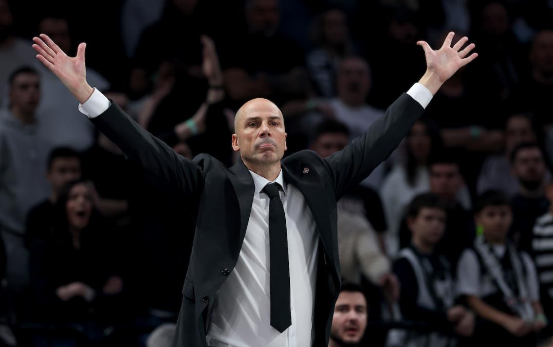 "PET UTAKMICA U DEVET DANA..." Partizan u nedelju igrao derbi, u utorak igra u Evroligi! Evo šta je rekao Đoan Penjaroja