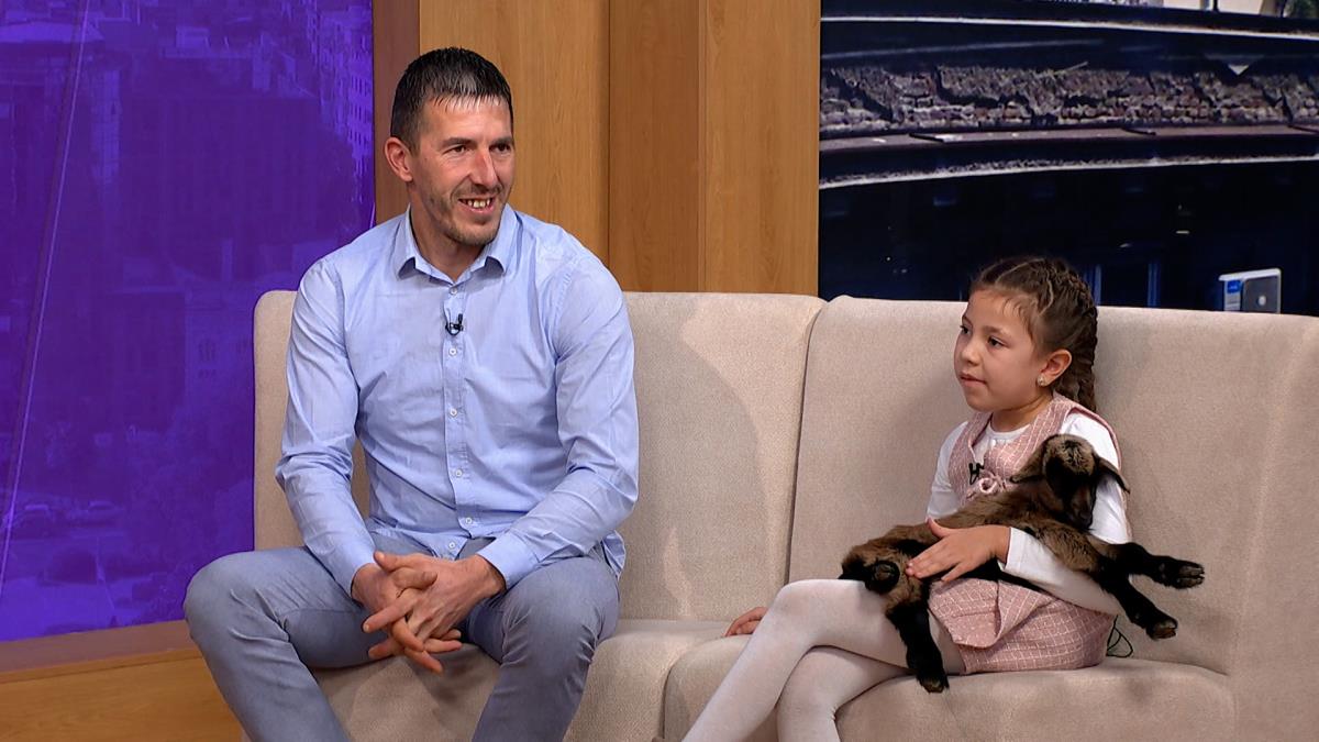 Otac i ćerka izabrali selo i koze umesto urbanog gradskog života: "Svi su mi se smejali i pitali me da li sa normalan! Ja sam živ primer da može da se uspe!"