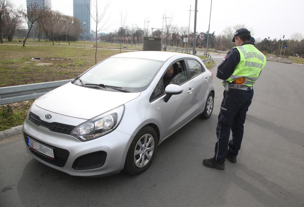 Ove 3 grupe vozača stavljaju vozačku dozvolu na kocku! Ako ste u ovim kategorijama, sledi vam OBAVEZNA procedura i trošak: Evo i koliko!