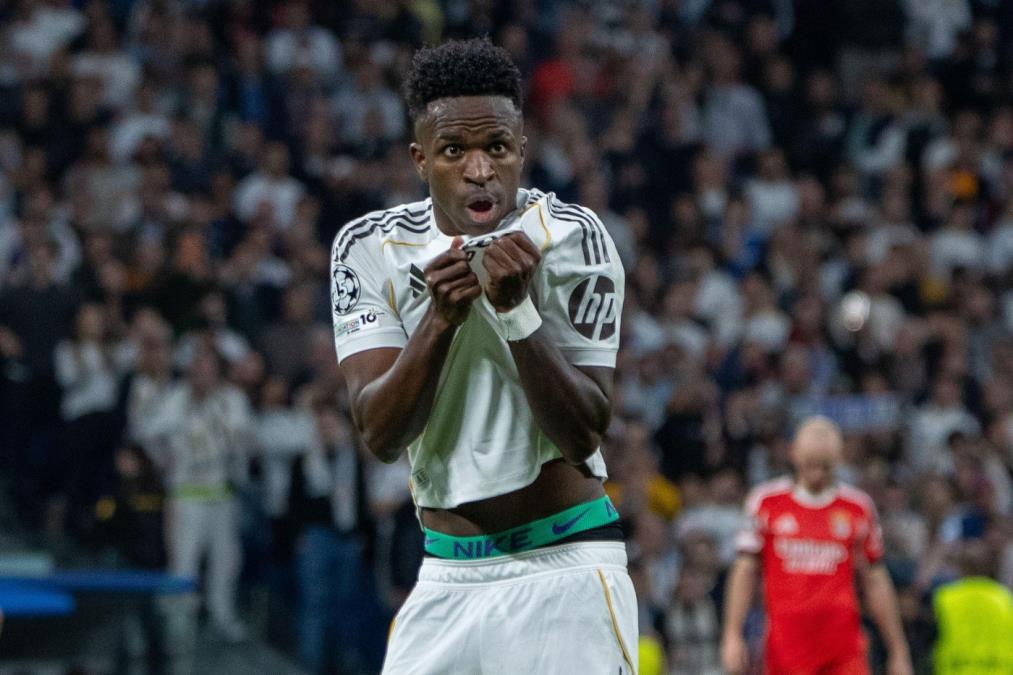 PUKLA LJUBAV U MADRIDU, ARSENAL TRLJA RUKE! Real presekao: Perez rekao DOSTA - Vinisijus ne popušta! Odlazak sve glasnija tema!