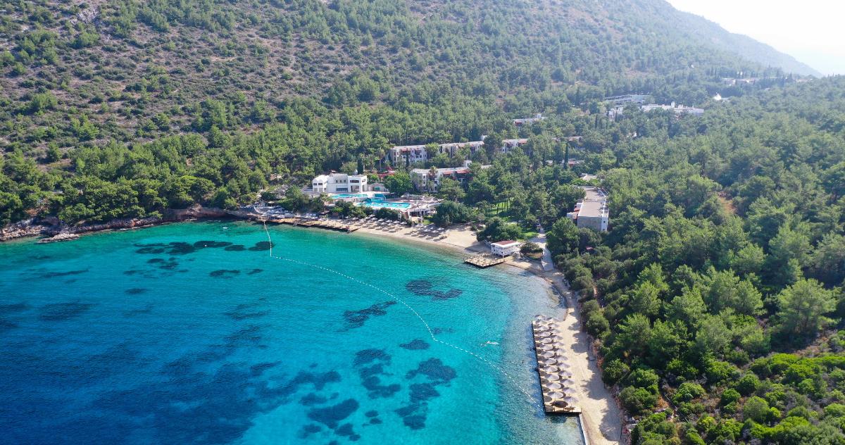 TRAGEDIJA U TURSKOJ! Prevrnuo se čamac kod popularne turističke destinacije, 18 mrtvih!