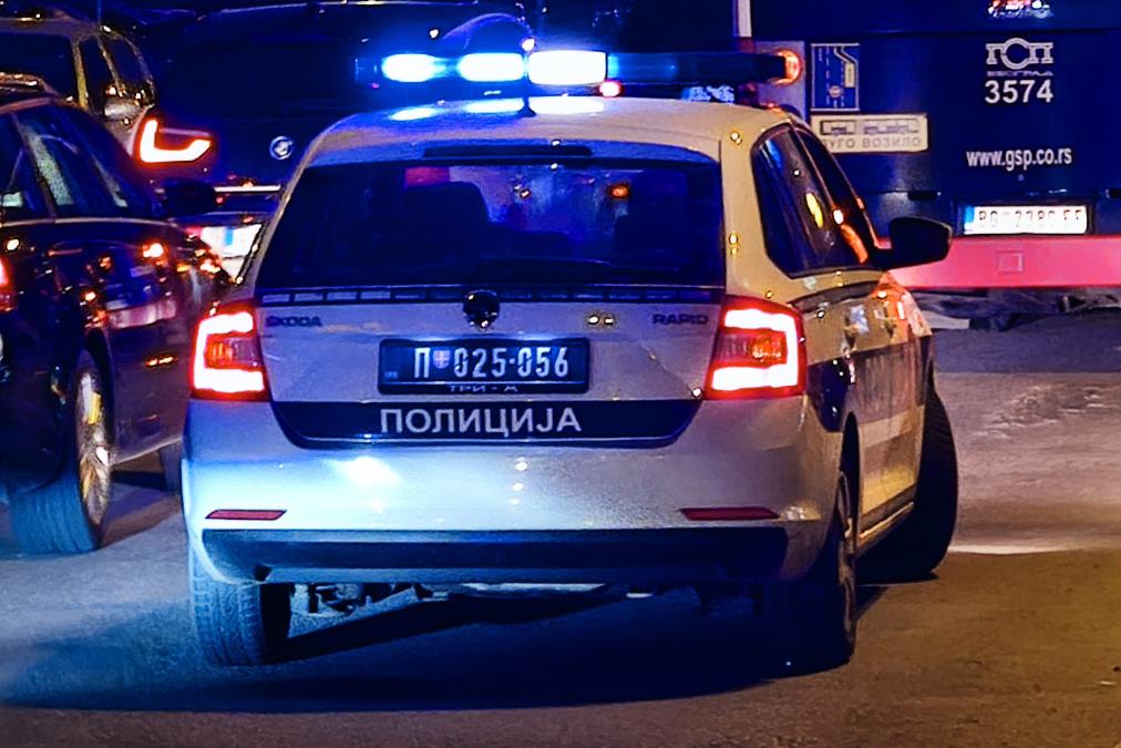 JEZIV UDES U NOVOM SADU! Sudarila se dva automobila u blizini centra grada, od siline udara vozila POTPUNO UNIŠTENA! (FOTO)