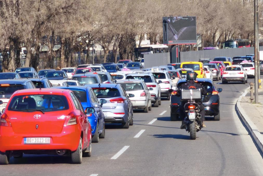 VELIKA GUŽVA NA ULAZU U BEOGRAD: Formirana kilometarska kolona, vozila mile - kolaps i na Milošu Velikom