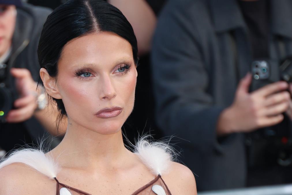 Cipele sa mačjim glavama su najnoviji trend, a ljudi su zgroženi: "Zastrašujuće! Koliko je mačaka stradalo"