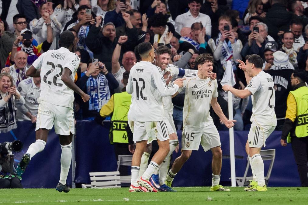 REAL MADRID DOBIJA NOVOG TRENERA? Stiže svetski šampion da zameni Arbelou...