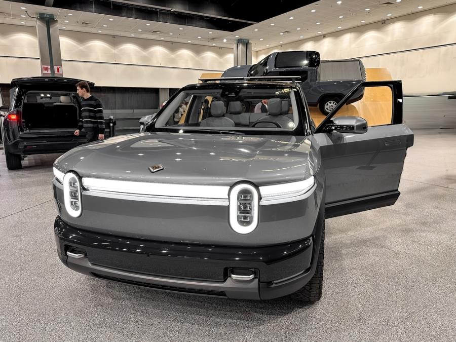 Rivian predstavio R2: Novi električni SUV srednje klase, 3,6
