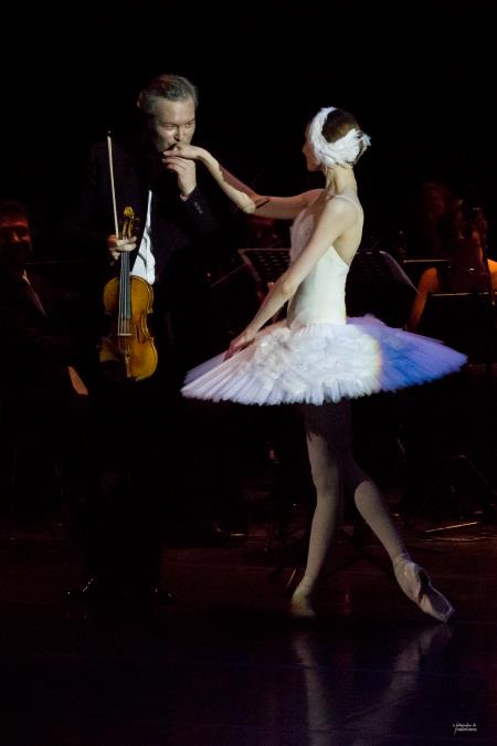 Ples udvoje na vrhovima prstiju: Svetlana Zaharova i Vadim Rjepin nastupaju u Sava centru