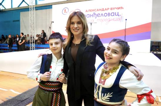 MINISTARKA ĐURĐEVIĆ STAMENKOVSKI PRISUSTVOVALA SKUPU U ARANĐELOVCU: "Okupljeni oko ideje: Aranđelovac - naša porodica" (FOTO)