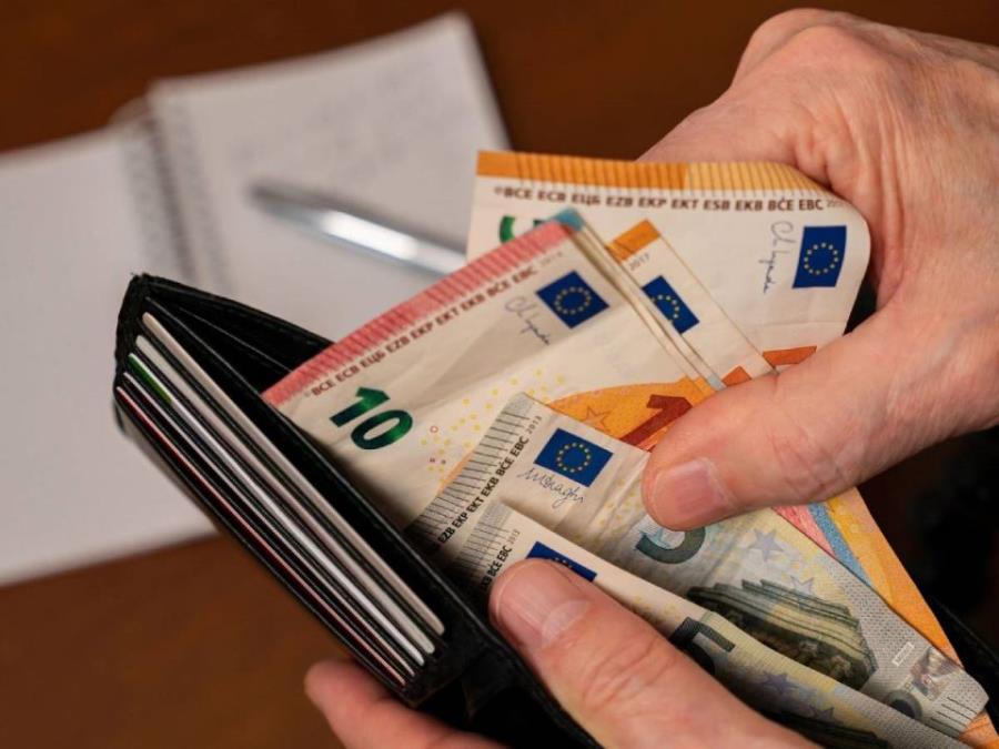 AKCIJA HRVATSKE POLICIJE U ŠIBERNIKU: Žena (63) osumnjičena za pranje 78.000 EVRA!