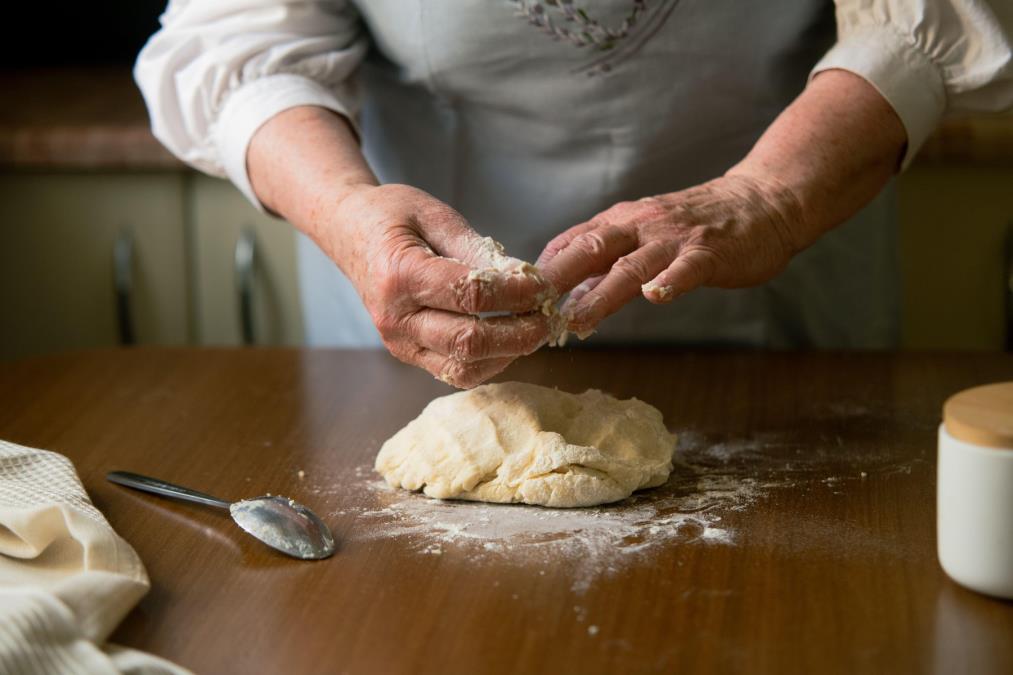 Recept za pogaču bez kvasca koja uspeva i početnicima: Mekana i vazdušasta - osvaja na prvi zalogaj