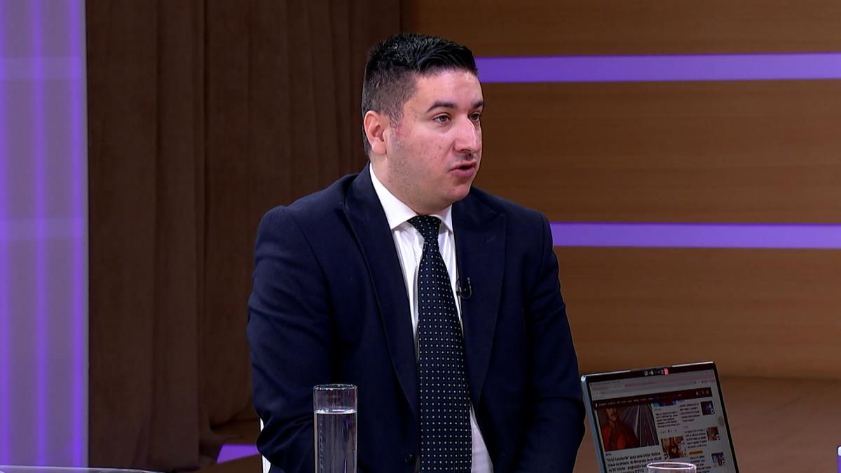 "POSETA VUČIĆA CRNOJ GORI MOGLA BI SE OPISATI SA 3 REČI: DOĐ