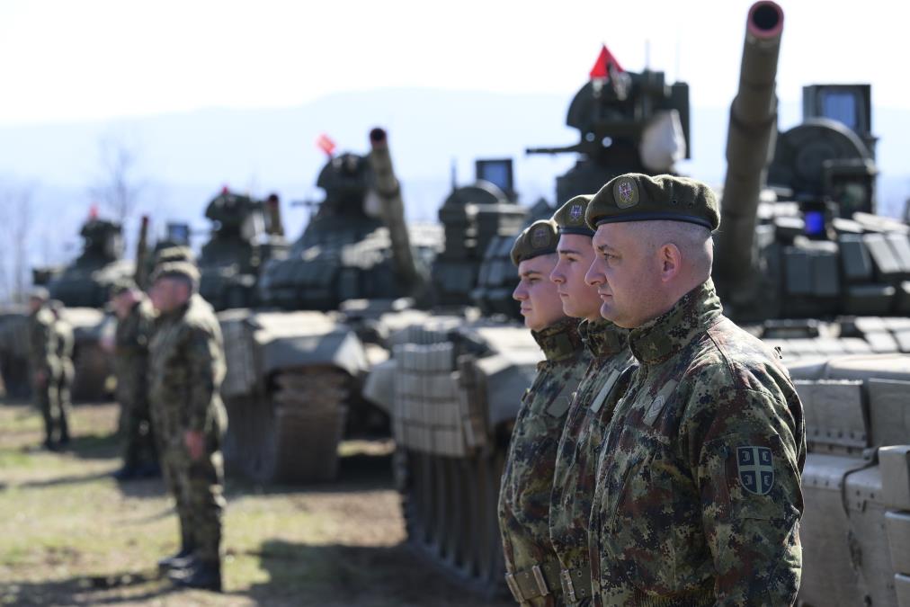 OVAKO GRUVA NA POLIGONU RUJNIK KOD NIŠA: Kako izgleda taktička obuka tenkista Vojske Srbije! Nišandžija Mihajilo objasnio zašto je tu: Volim Vojsku i Srbiju 