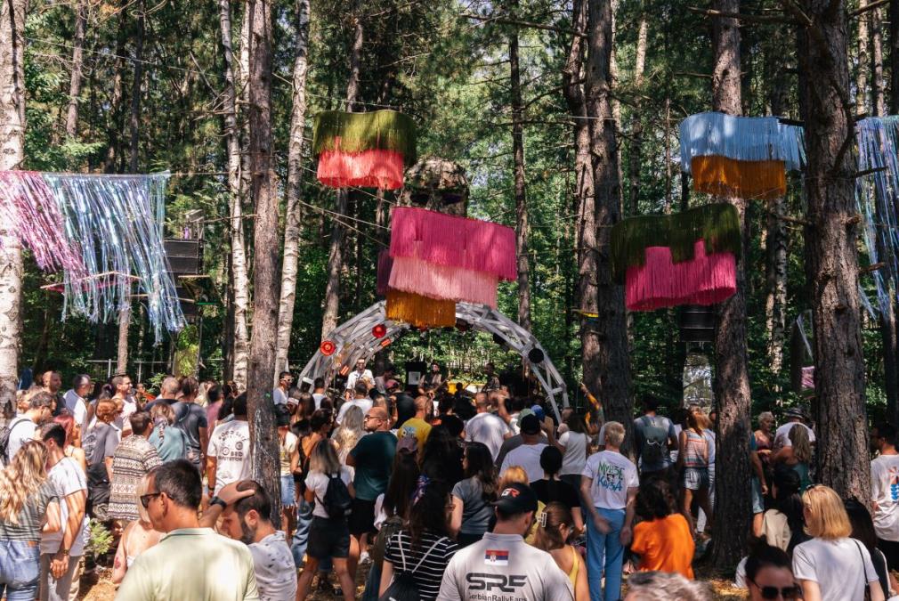 MMF JE RAZLOG: Najbolji izvođači, boravak u prirodi i zvuk planine na 11. izdanju Mountain Music Festa u srcu Divčibara