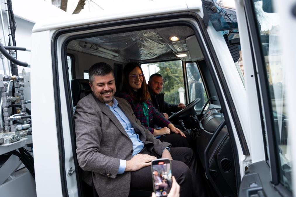 Ministarka Pavkov: Kula još snažnija i jača, a to potvrđujemo današnjim potpisanim ugovorom za bolju životnu sredinu (FOTO)