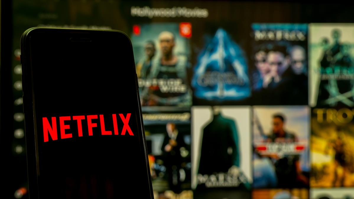 Zašto Netfliks otpušta 1.000 radnika a posluje uspešno: Šta se krije iza velikih rezova