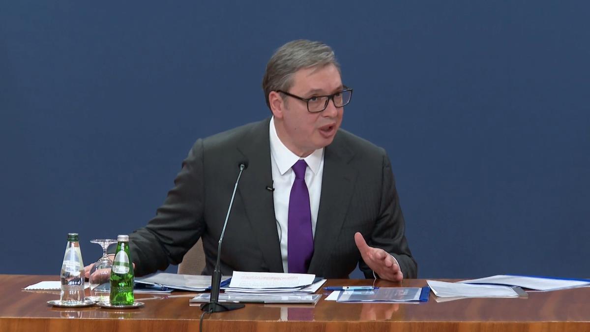 "MOŽDA JE TREĆI SVETSKI RAT VEĆ POČEO" Vučić za Berliner Cajtung: I prva dva rata u početku su počela kao regionalni sukobi