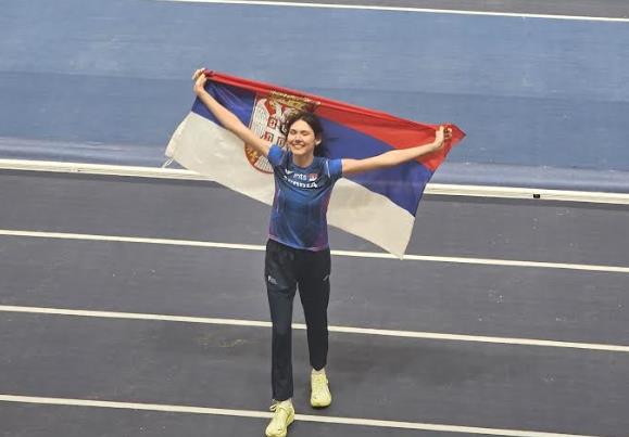 "IMALA SAM 2,01 U NOGAMA..." Ovo su prve reči Angeline Topić nakon velikog uspeha na Svetskom prvenstvu: Sezona iz snova!