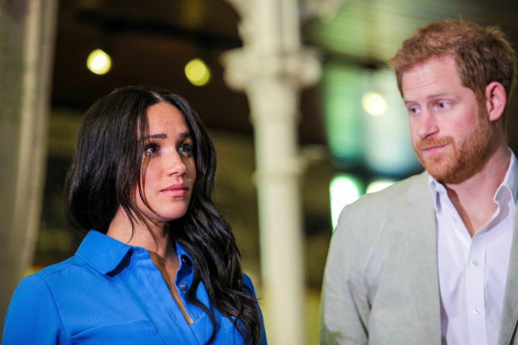 Megan i Hari besni zbog nove knjige o njima i kraljevskoj porodici: Otkriveno ko je rekao da mu je "ispirala mozak"