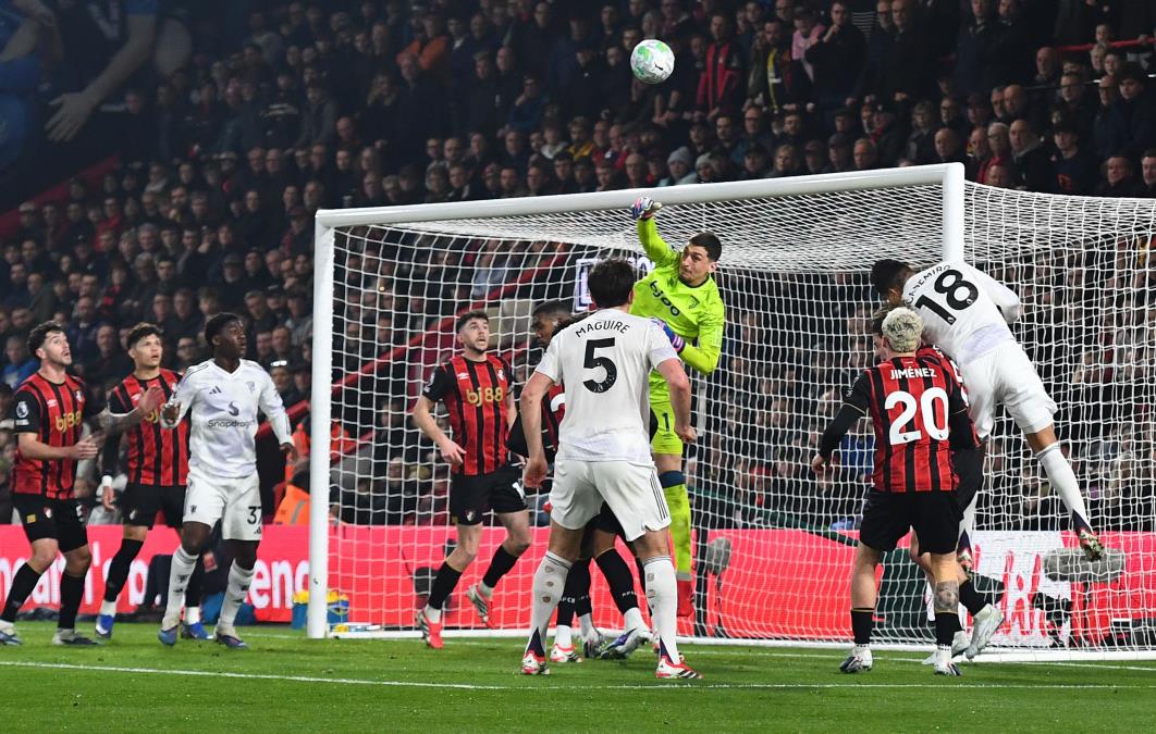 PETROVIĆ UKROTIO "CRVENE ĐAVOLE": Remi Bornmuta i Mančester junajteda