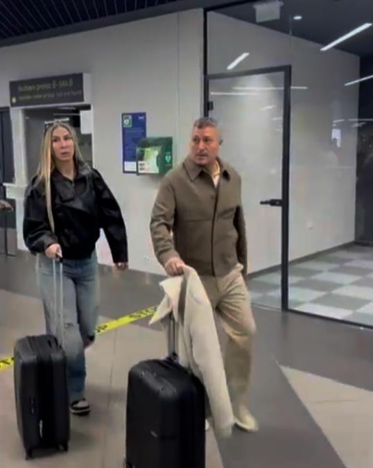 "LUNA NAS NIJE ZVALA NA PROSLAVU" Vesna i Đole Đogani udarili na kolege, a dotakli se i bratanice: Vojaž je licemer, biće u problemu... 