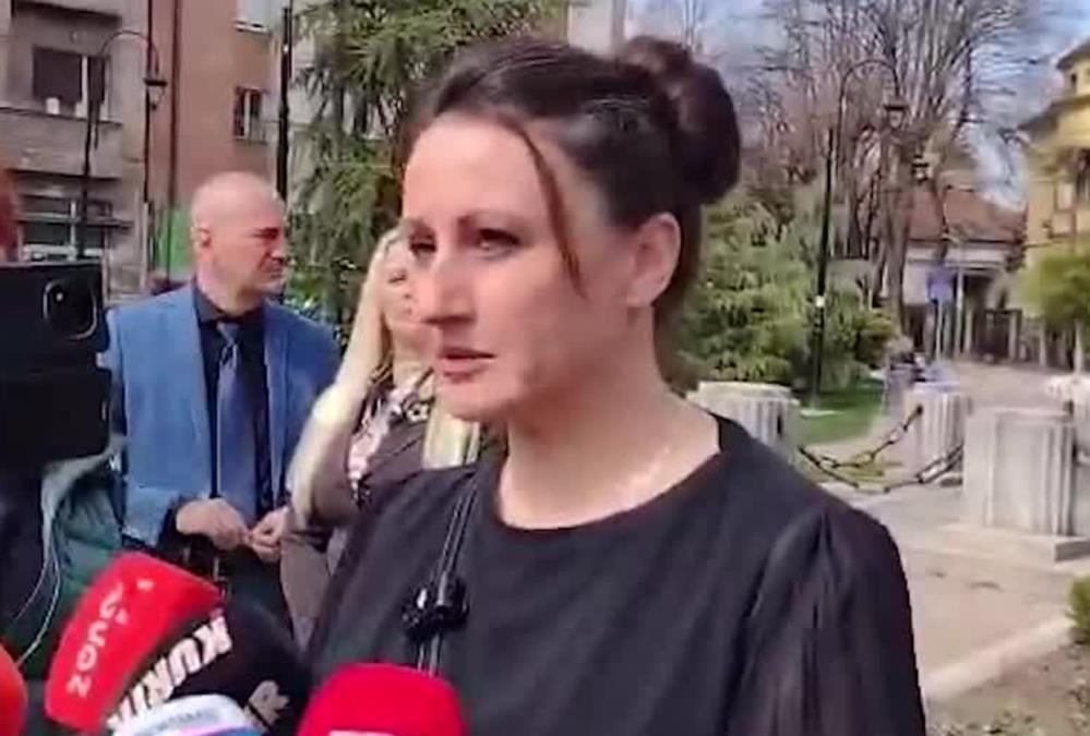 OSEĆALA SAM SE KAO OPTUŽENA, A NE KAO MAJKA KOJA JE IZGUBILA SINA: Potresne reči Sanje Simić, čijeg sina Andreja je monstruozno ubio vršnjak u Nišu (VIDEO)