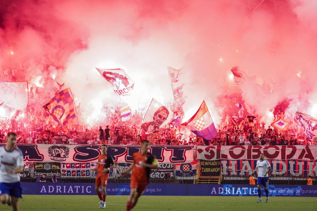 ZABRANJENA TORCIDA! POVOD JE NAVODNO DOPISIVANJE SA NAVIJAČIMA IZ BEOGRADA: Neverovatne vesti dolaze iz Hrvatske!
