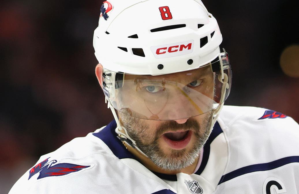 ALEKSANDAR VELIKI POMERA GRANICE! NESTVARNO, DAO JE 1.000 GOLOVA: Ruski hokejaš došao do najvećeg podviga u istoriji hokeja i NHL lige!