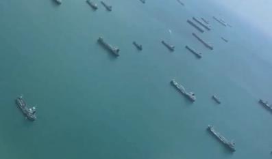 IRAN OTVARA ORMUSKI MOREUZ: Ispred ulaza u ključnu pomorsku rutu stotine tankera, za jedan tranzit i do DVA MILIONA DOLARA! (VIDEO)