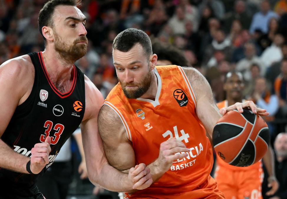 TINEJDŽER SRUŠIO OLIMPIJAKOS 2 SEKUNDE PRE KRAJA: Valensija uz bizarnu situaciju slavila na svom terenu