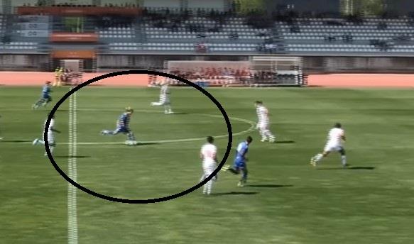 AU, KAKAV GOL - CVETKOVIĆ ŠOKIRAO ENGLEZE SA POLA TERENA! Nestvarna majstorija srpskog fudbalera: Ovo je pogodak za "Puškaša" (VIDEO)