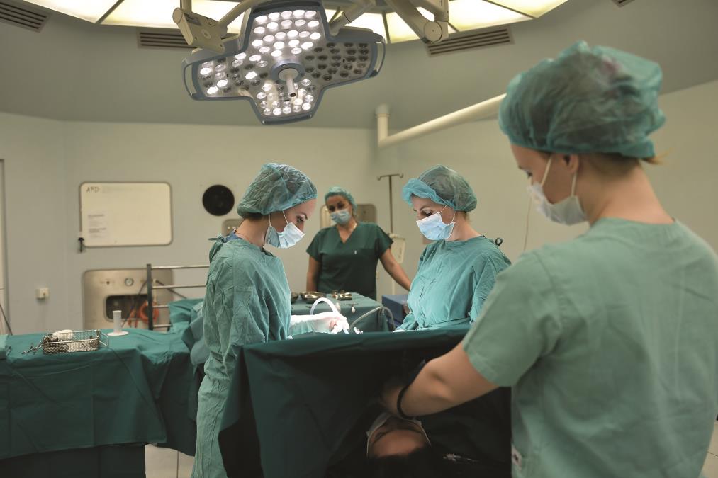 Javni poziv za diplomirane doktore medicine: Evo kako zainteresovani za zasnivanje radnog odnosa u Ministarstvu odbrane i Vojsci Srbije mogu da se prijave