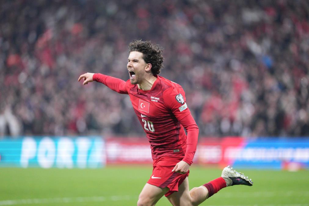 TURSKA SLAVI KADOGLUA: Turci stigli na korak od plasmana na Mundijal! Poslednja prepreka Slovačka ili tzv. Kosovo