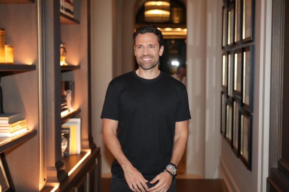 "Srbi i Grci su kao braća" Grčka zvezda Konstantinos Argiros nastupio u Beogradu, pa najavio duet s Aleksandrom Prijović, ali i još jedno iznenađenje