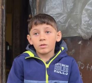 Malog Nikolu tata nije hteo, a mama mu je umrla! Nema ni šta da jede, ali ima dve želje: Priča dečaka slama i najtvrđa srca (VIDEO)