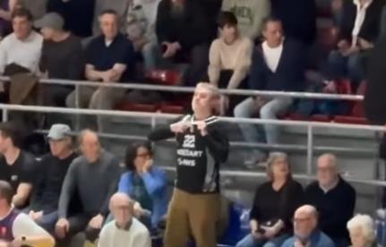 NAVIJAČ U DRESU PARTIZANA UPAO U TRANS NA UTAKMICI ZVEZDE U BARSELONI! Pogledajte neverovatne scene, okrenuo se ka Delijama i ovo uradio!