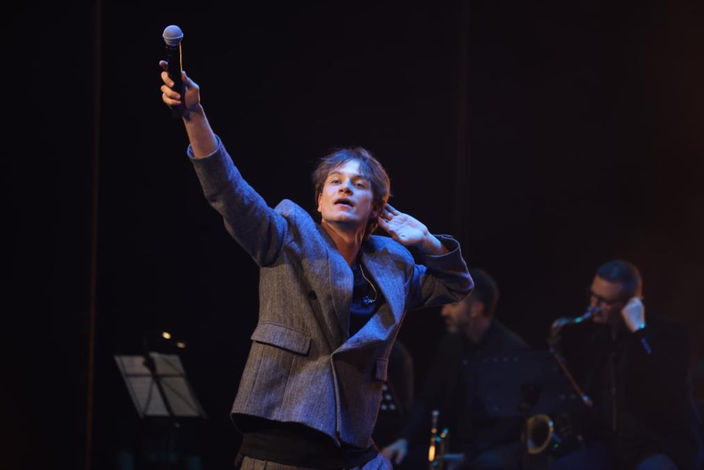 JAKOV JOZINOVIĆ ZA PEVANJE TUĐIH PESAMA PLATIO AUTORIMA SKORO 100.000 €! Mladi pevač danima na meti napada da zarađuje na račun drugih, ovo je jedina istina