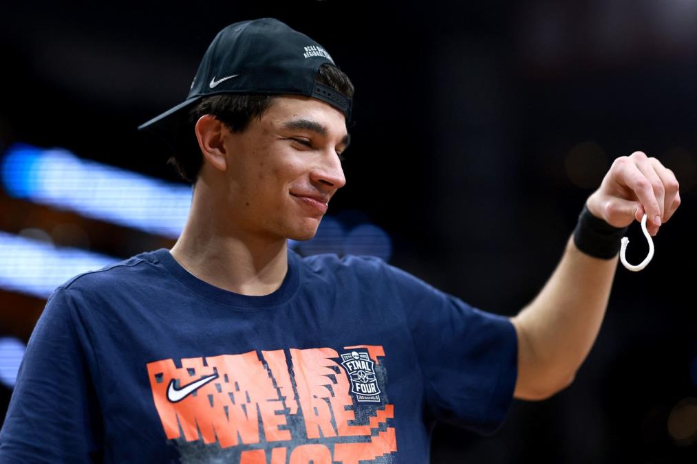 BALKANCI NAPRAVIL ČUDO U AMERICI Peđa blista od ponosa - fantastični Andrej Stojaković odveo Ilinois na Fajnal for NCAA lige! (VIDEO)