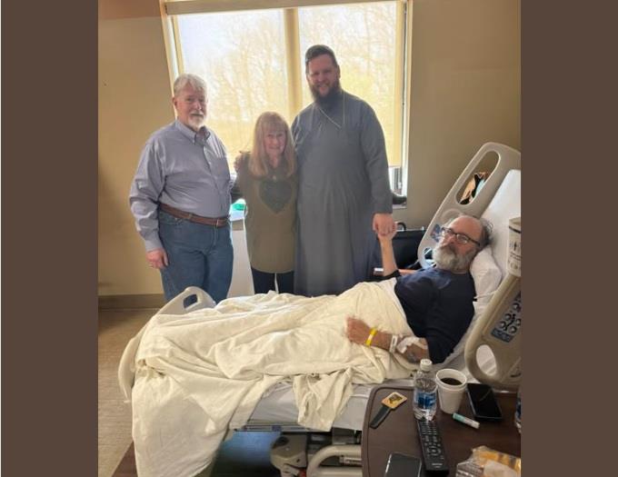 Amerikanac Rejmond - od beskućnika do krštenja u Srpskoj pravoslavnoj crkvi! Dirljiva priča iz Nešvila: "Svi su me grlili i primili kao svoga"