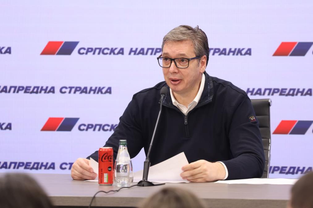 REZIME GODINU I PO DANA PROTESTA I IZBORA: Crnogorska "Borba" o izlasku na birališta - Vučić pobedio u svih deset opština, počinje tuča blokadera i opozicije