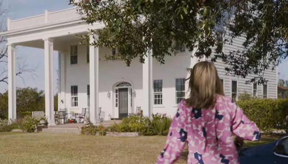 Sagradio ženi kuću iz njenog omiljenog filma, ćerka podelila video pa digla mreže na noge: "Tata je podigao lestvicu"