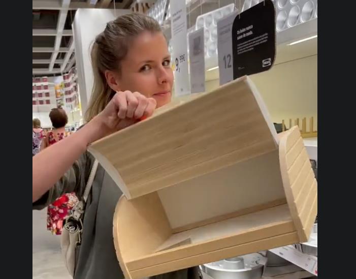 Spojila sam dve kutije za hleb i dobila odličan komad nameštaja: U prodavnici bi sličan stočić koštao barem duplo!