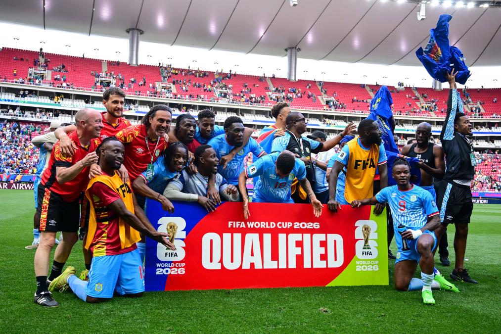 NAJLUĐA PRIČA MUNDIJALA: U državi im bukti rat, a fudbaleri odlaze na Svetsko prvenstvo! Scene sa ulica obilaze svet (VIDEO)