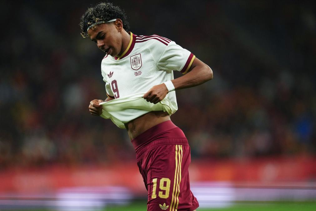 JAMAL OSUDIO POVIKE SA TRIBINA: Uvrede na verskoj osnovi su neprihvatljive