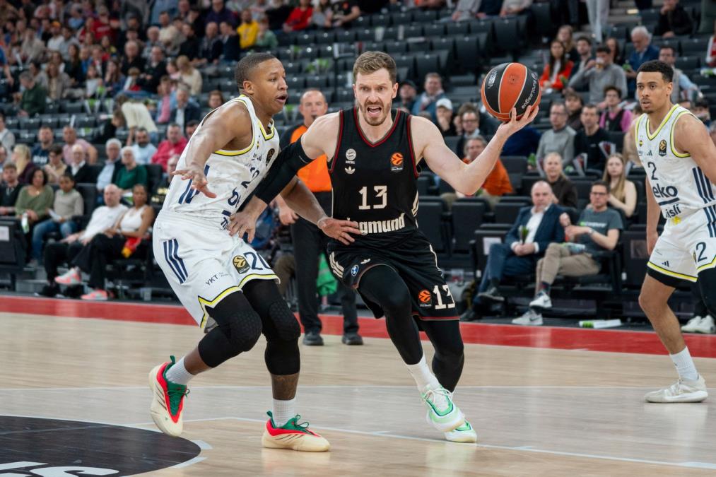 PRVAK EVROPE RAZBIJEN U MINHENU: Bajern naneo Fenerbahčeu treći uzastopni poraz u Evroligi