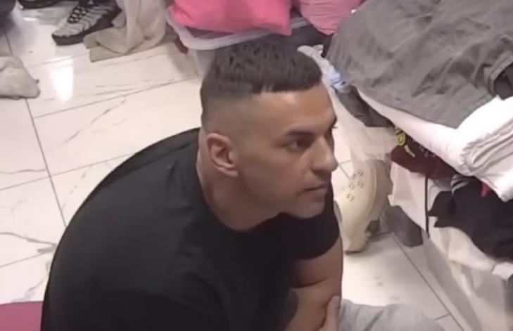 SVI SE SMEJU BEBICI! Ivan zbija šale: Sedi kod kuće i plače