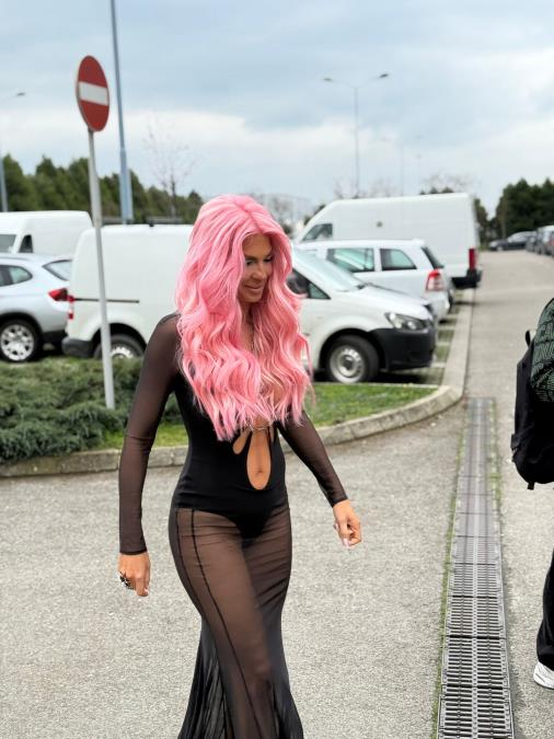 TRENUCI KOJI NE MOGU DA SE KUPE: Jelena Karleuša objavila dirljivu fotografiju sa ocem! Njegov život je pun podviga, a dugo su krili čime se bavio pre policije