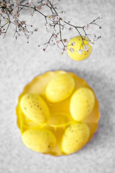 Kako da dobijete intenzivno žutu boju uskršnjih jaja: Stavite ovaj začin i rezultat će vas oduševiti